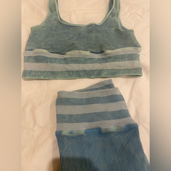 Blue Ribbed Athleisure Set - Picture 5 of 5